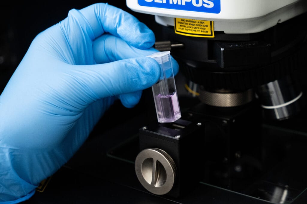 Raman Liquid Sample Holder